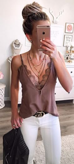 Laura Beverlin, Nashville Fashion, Pool Outfits, Fashion Trends Winter, Cozy Cardigan, Lace Cami, Outfit Combinations, Looks Style