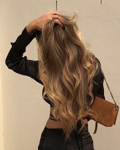 Paper Princess, Brown Hair Inspo, Brunette Hair With Highlights, Highlights Hair, Hair Idea, Honey Blonde Hair, Brown Hair Balayage, Blonde Hair Inspiration, Honey Hair