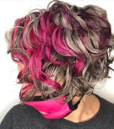 Best Hair Colors for Curls Hot Pink Highlights, Gray Curls, Pink Hair Highlights, Curly Hair Highlights, Trendy Fall Hair Color, Long Natural Curly Hair, Red Hair With Highlights, Black Hair Updo Hairstyles