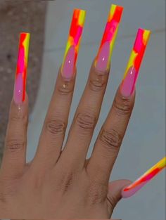 Long Neon Nails, Spring Nails2023, Nail 2023 Spring, Nail Trends Spring, Nails And Makeup, Spring Nail Design, Makeup Cleaner, Makeup 2023, Fresh Nails