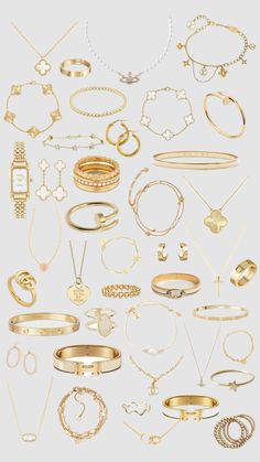 Preppy Jewelry, Gold Girl, Luxe Jewelry, Jewelry Accessories Ideas, Classy Jewelry, Jewelry Essentials, Jewelry Lookbook, Stacked Jewelry, Golden Girls