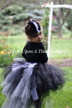 Skunk Halloween Costume, Train Halloween Costume, Halloween Costume Kids, Tutu Ideas, Litle Girls