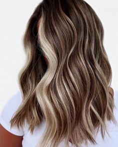 Rich brown hair color with money piece highlight #fallhaircolors #brunettebalayagehair #hair #hairstyles #aesthetic #fall Pageant Hair, Money Piece, Brown Hair With Blonde Highlights, Brown Hair Balayage, Brown Blonde Hair, Hair Color Balayage, Hair Inspiration Color