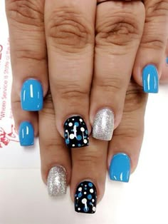 Dot Nail Designs, Dots Nails, Simple Nail Designs, Gel Nail Designs, Fabulous Nails, Nails Toes, Cute Nail Designs, Fancy Nails, Nail Polishes