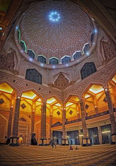 Mosque Design Interior, Domed Roof, Mosque Interior, Islamic Quotes About Life, Beautiful Masjid, Arabian Architecture, Beautiful Mosque, Mosque Art