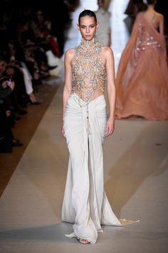 Zuhair Murad Couture Spring 2024 [PHOTOS] Zuhair Murad Haute Couture 2024, Catwalk Couture, Zuhair Murad Couture, Li Bingbing, Couture 2024, Zuhair Murad Haute Couture, Runway Gowns, Ss 2024, Runway Fashion Couture