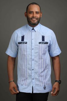 Men African Wear, Stylish Mens Suits, Nigerian Men Fashion, African Wear Styles For Men, African Attire For Men, African Dresses Men, Kaftan Designs, African Shirts For Men, Guayabera Shirt