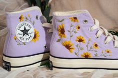 Embroidered Chuck Taylors, Sneakers Wedding, Converse 1970s, Embroidered Sneakers, Embroidered Patterns, Wedding Sneakers