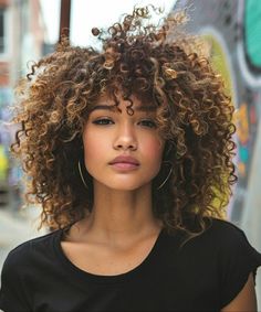 Curly Haircut Styles Natural Curls, Naturally Curly Long Hairstyles, Afro With Crown, Afro Curls Hairstyles, Girls Curly Haircut, Curly Hairstyles Color, Curly Hairstyles Afro, Curly Hair Short Haircut, Curly Hairstyles Bob