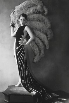 George Hurrell, Norma Shearer, Dreamy Gowns, Louise Brooks, Art Deco Dress, 20s Fashion, Actrices Hollywood, Joan Crawford, Foto Poses