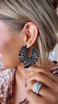 Complete your outfit with the In Style Raffia Earring! Raffia Earring Black Boho earring Packaged with love and shipped from our warehouse in Wilmington, Ohio Bride Top, Boho Earring, Chic Halloween, Festival Shop, Black Boho, Black Gifts, Exclusive Dress, Everyday Chic, Black Gift