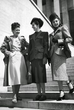 Ladies in Paris,1947=vintage everyday: 1940s Fashion and Style Trends in 40 Beautiful Pictures 40s Mode, 1940s Fashion Women, 1940s Women, 1940s Woman, Fashion 1940s, Carmen Miranda, Three Women, Ingrid Bergman