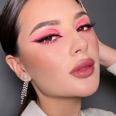 Barbie Makeup Aesthetic, Barbie Inspo Makeup, Extreme Make-up, Makeup Barbie, Makeup Cantik, Performance Makeup, Pink Eye Makeup