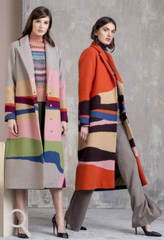 Winter Jacket Pattern, Diy Kimono, Colour Blocking Fashion, Mode Mantel, Winter Fashion Jackets, Intarsia Patterns, Cool Coats, Stylish Work Attire, Color Block Jacket