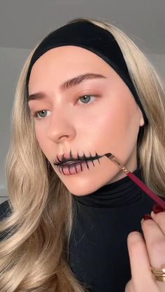 Simple Skull Makeup, Lipstick Contour, Dandruff Removal, Scalp Exfoliator, Scalp Scrubber, Tiktok Creator, Scalp Brush, Simple Skull