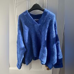 Never Worn; Chunky Super Soft, Thick Cozy Blue V-neck Sweater, Blue Chunky Knit Trendy Tops, Cozy Chunky Knit Blue Top, Trendy Blue Chunky Knit Top, Blue V-neck Sweater For Loungewear, Oversized Blue Chunky Knit Sweater, Blue Oversized Chunky Knit Sweater, Blue Soft Knit Sweater For Loungewear, Oversized Soft Knit Blue Sweater