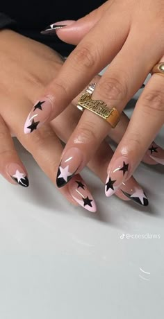 Paznokcie Hello Kitty, Black Acrylic Nails, Smink Inspiration, Grunge Nails, Classy Acrylic Nails