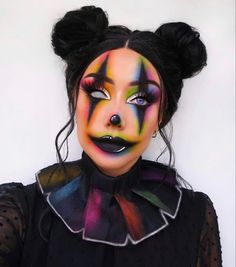 Rainbow Clown Makeup, Rainbow Eyeliner, Rainbow Clown, Clown Aesthetic, Creepy Clown Makeup, Cute Clown Makeup, Makeup Clown, Halloween Makeup Clown, Halloweenský Makeup