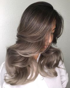 Brown Hair Gold Highlights, Ash Gray Hair, Ash Gray Hair Color, Grey Balayage, Hair Color For Morena, Grey Brown Hair, Guytang Mydentity, Ash Grey Hair, Ash Balayage