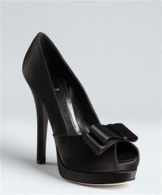 FENDI Deco Bow Black Satin Double Platform Peep Toe Pumps Shoes Heels 39.5 $630 FENDI Fall 2012 Collection        Lustrous satin is crafted into a sophisticated pump with a narrow heel and lofty double platform. A crisp tonal bow is artfully layered at the peep toe. Approx. heel height: 5.5" with 1.5" platform (comparable to a 4" heel). Satin upper/leather lining and sole. Made in Italy. Color: Black. Size: 39.5 EU Insole: 9.75".       GUARANTEED 100% AUTHENTIC! Brand New Without the Box with a Fashion Highlights, Fall Winter Wardrobe, Pumps Shoes, Shoes Heels Pumps, Satin Bow, Denim Shorts Women, Bow Detail, Workout Wear, Platform Heels