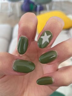 olive green star nails | Vernis à ongles, Idées vernis à ongles, Ongles stylés Green Star Nails, Milky Nails, Colorful Nail, Grunge Nails, Green Star, Star Nails, Minimalist Nails, Fire Nails, Dream Nails