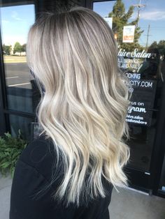 Cool Toned Blonde Full Highlights, Cool Tone Root Smudge, Blond Highlights Root Smudge, Blond Highlights With Root Smudge, Cool Toned Rooted Blonde, Full Highlights Root Smudge, Rooted Blonde Highlights, Light Blonde With Root Smudge, Light Blonde Hair Root Smudge