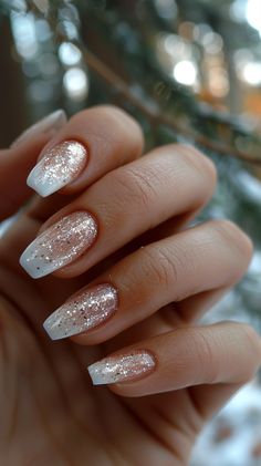 White Nails New Years Nail Designs White, New Year White Nails, White Glittery Christmas Nails, Silver White Christmas Nails, Sparkly Xmas Nails, White Festive Nails, Christmas White Nail Designs, White December Nails, White Sparkly Christmas Nails