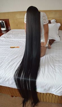 長いものには巻かれたい　１４５ | 人生は後半からがおもしろい‼ Hair For Special Occasions, Beautiful Hair Color Ideas, Beautiful Hair Color, Long Dark Hair