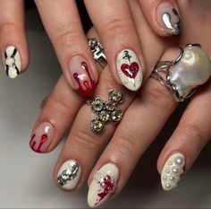 3d Heart Nail Designs, 3d Valentines Nails, Cute Short Halloween Nails, Tokyo Nails, Short Halloween Nails, Lexi Nails, Theme Nails, Goth Nails