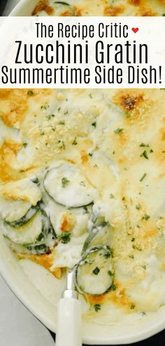 the recipe for zucchini gratin is in a white dish with cheese and spinach