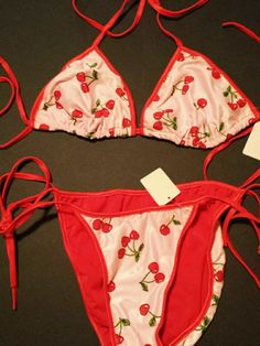 Cherry Swimsuit Bikinis, Cherry Bathing Suit, Cherry Swimsuit, Photo Girly, Red Bathing Suits, Vintage Swim, Cherry Print