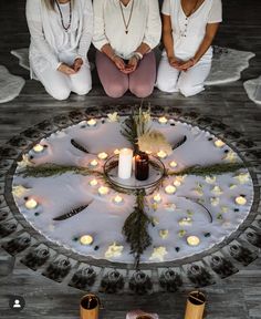 Altar Women Circle, Somatic Dance, Light Circle, Sister Circle, Healing Retreats, Healing Room, Sacred Circle, Womens Retreat, Women Gathering