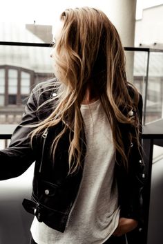 i need this leather jacket Outfits Fo, Woman's Fashion, Mode Casual, Clothing Inspiration, Inspired Outfits, Fall Style