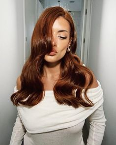 Chocolate Orange Hair, Winter Copper Hair, Brown Copper Hair With Highlights, Copper Hair Pale Skin, Medium Copper Brown Hair, Copper Brown Hair With Highlights, Hair Inspo Ginger, Ginger Spice Hair, Red Hair Cuts