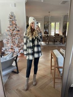 Outfits With Carhartt Beanie, Womens Beanies Outfits, Styling A Shacket, Casual Winter Dress Outfit, Beanie Outfit Women, Carhartt Women's Outfit, Carhartt Outfits, Carhartt Beanie Outfit, Casual Winter Dress