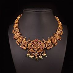 Gold Necklace for Women Online | Traditional Gold Necklace Collections Plain Necklace Gold, Gold Neck Piece, Traditional Gold Necklace, Nakshi Necklace, New Necklace Designs, Indian Brides Jewelry, Kid Jewelry, Indian Gold Necklace Designs, Indian Gold Necklace