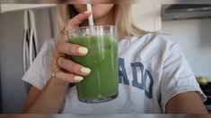 Juice Cleanse Aesthetic, Healthy Girl, Healthy Lifestyle Inspiration, Dream Lifestyle, Green Juice, Green Smoothie, New Classic