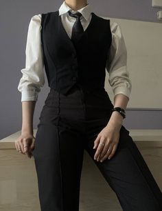 Royal Male Aesthetic, Cute Black Vest Outfits, Suits For Women Aesthetic, Female Suits Aesthetic, Masculine Women Fashion