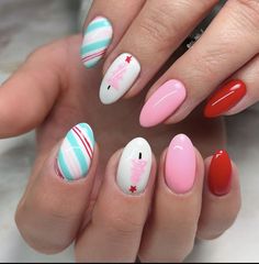 Pink Christmas Nail, Pink Christmas Nails, Thanksgiving Weekend, Christmas Gel Nails, Simple Gel Nails, Bad Romance, Beach Nails, Xmas Nails