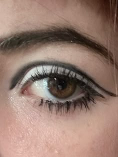 #makeup #mod #1960s #eyeliner 1960s French Makeup, Dark 60s Makeup, Hooded Eye 60s Makeup, Early 60s Makeup, 1970s Eyeliner, Everyday 60s Makeup, 60s Eyeliner Hooded Eyes, Priscilla Presley Makeup Eye 60s, Makeup Looks 60s