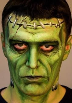 Frankenstein Face Paint, Frankenstein Makeup, Halloween Hombre, Makeup Zombie, Halloween Face Painting, Frankenstein Costume, Halloween Face Paint