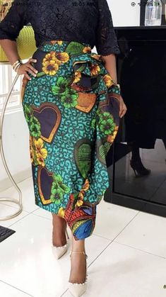 Ankara Skirts, African Skirt, Ankara Skirt And Blouse, Skirt Straight, African Outfits, African Print Skirt, African Skirts, African Dresses Modern, Ankara Skirt