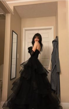 Gorgeous Prom Dress, Tiered Evening Gown Prom Dress Tiered, Masquerade Ball Dresses, Masquerade Outfit, Dream Prom Dress, Prom Dress Inspo, Classy Prom, Prom Inspiration, Long Party Dress, Gorgeous Prom Dresses