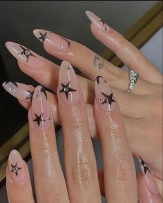 Music Festival Nails, Coachella Nails, Rock Star Nails, Rock Nails, Concert Nails, Nail Academy, Simple Acrylic Nails, Glow Nails, Festival Nails