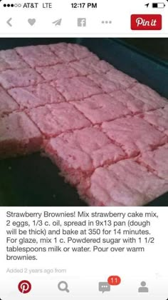 Bar Desserts, Strawberry Brownies, Strawberry Cake Mix, Bar Cookies, Think Food, Yummy Sweets, 2 Eggs, Strawberry Cake, How Sweet Eats