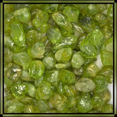 Peridot Crystal Aesthetic, Peridot Gemstone Aesthetic, Peridot Stone Aesthetic, Peridot Meaning, Healing Crystals For You, Verde Jade, Mint Green Aesthetic, Peridot Color