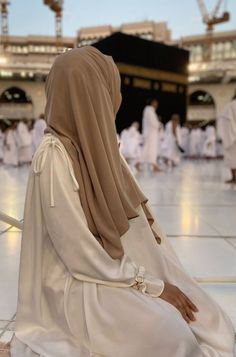 Namaz Aesthetic, Namaz Pic, Stile Hijab, Hijab Look, Hijab Trends, Hijab Aesthetic, Mode Abaya