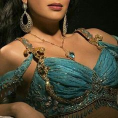 Jasmine Aesthetic, Egypt Aesthetic, Vampire Bride, Arabian Night, Interesting Images, Being Creative, Disney Aladdin, Princess Jasmine, Disney Aesthetic