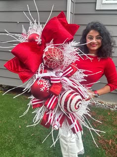 This is xl size wreath swag.  Size : 35-36 inches long.  This absolutely beautiful wreath swag base is hand crafted on an evergreen wreath base and embellished with mesh, A XL designer velvet bow, assorted red white large ornaments, assorted glitter picks, combination of designer ribbons only to make bows all around this swag.  Ready to be shipped.  From a pet free and smoke free home.  Peppermint wreath swag. Red white Christmas swag. House warming gift. Hostess gift. Who re elephant gift. Secret Santa gift. Red white peppermint wreath. Door Swag Christmas, Christmas Tree Decorations Items, Christmas Door Swag, Christmas Fiesta, Glam Christmas Tree, Natural Wood Accents, Swag Christmas, Christmas Decor Trends, Cheap Christmas Diy