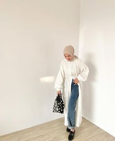 Outfit Ideas Hijab Plus Size, Raya Outfit Hijab, Minimalist Fashion Hijab, Raya Outfit Ideas, Bali Outfit Ideas, Hijab Plus Size